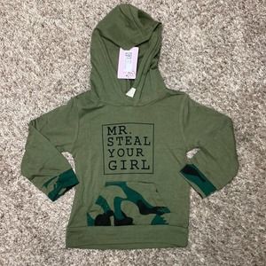 Boys hooded camo top size 100(3T)